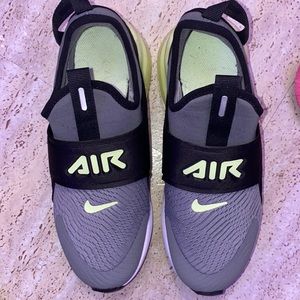 Nike air sneakers
